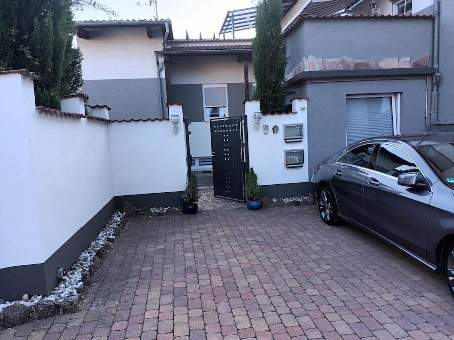 Bello Apartamento Graben-Neudorf Exterior photo